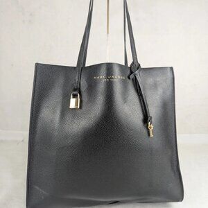 Marc Jacobs Women's Grind Tote Bag, Black Made in Vietnam